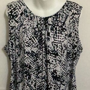 Calvin Klein Monochrome Sleeveless Blouse size 2X